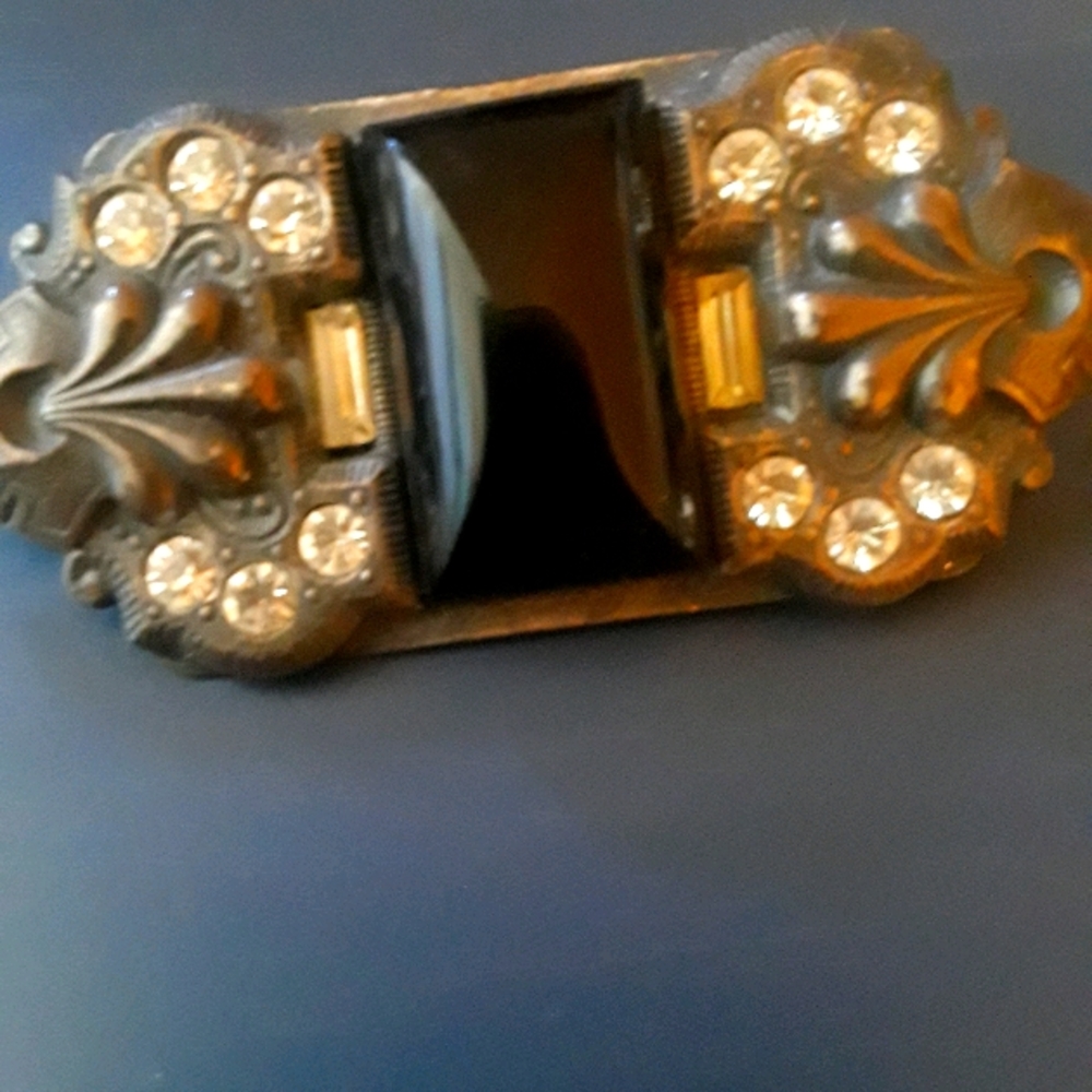 Pin